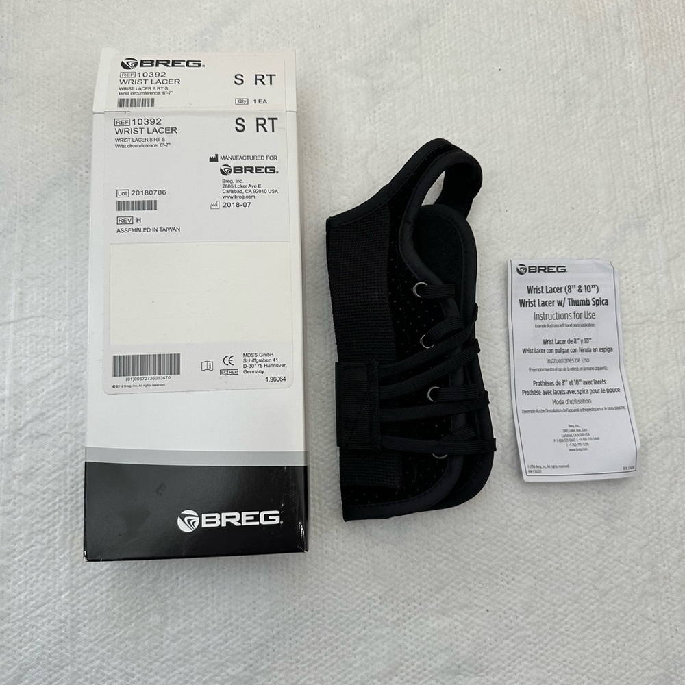 NIB Breg RIGHT wrist lacer 10382, wrist circumference 6"-7" wrist 8 LT 6. Black
